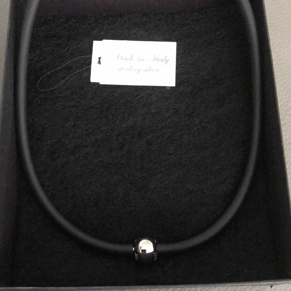 Men Necklace from MET collection in NY